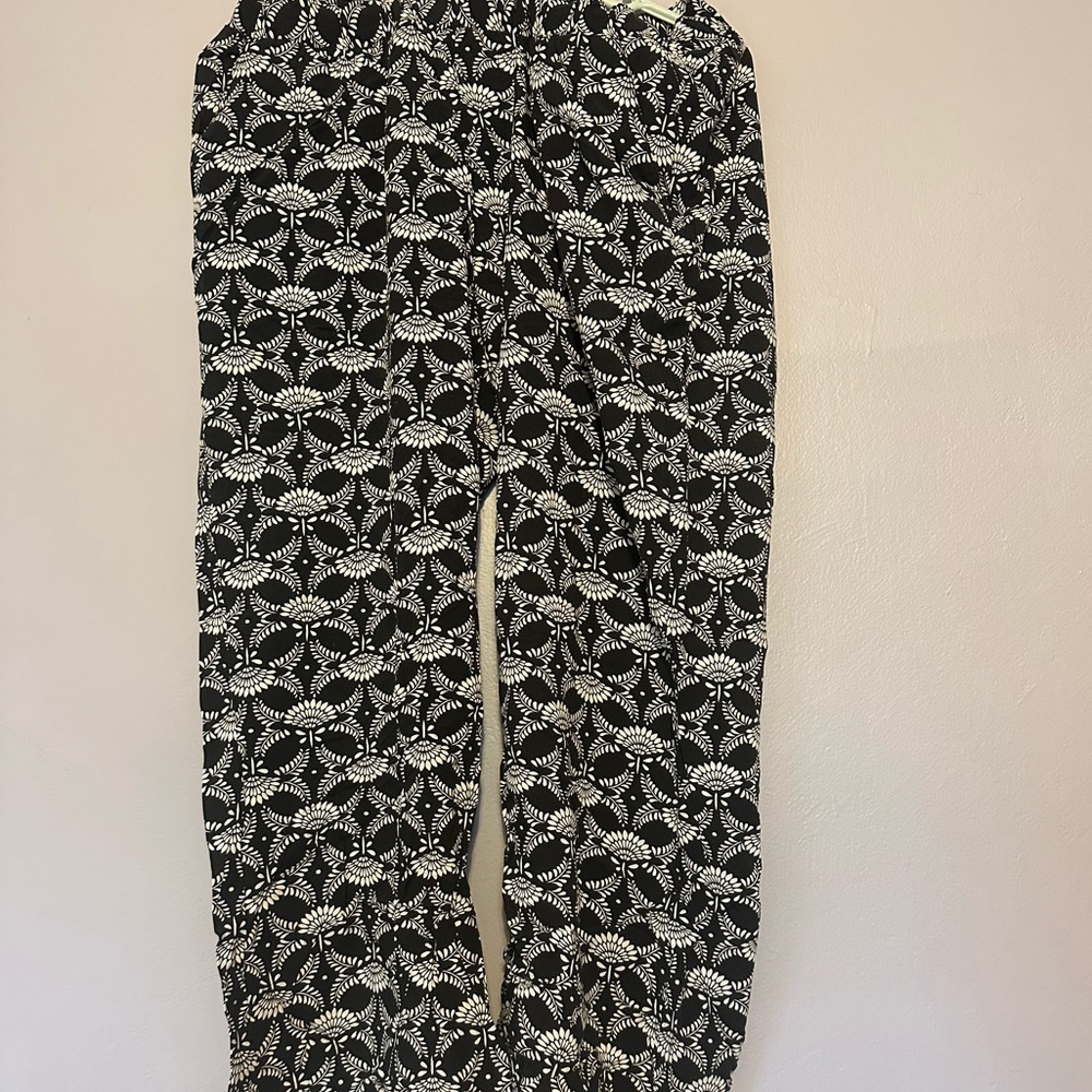 Soft printed pants